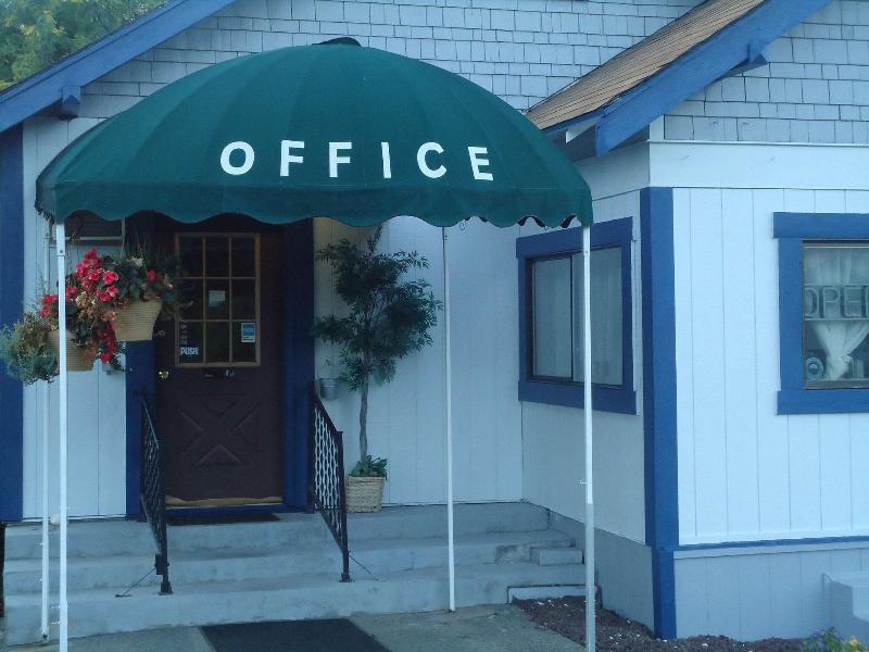 Blue Mountain Motel image