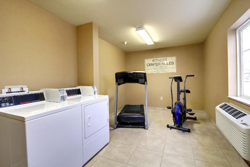 Cobblestone Hotel & Suites – Broken Bow image