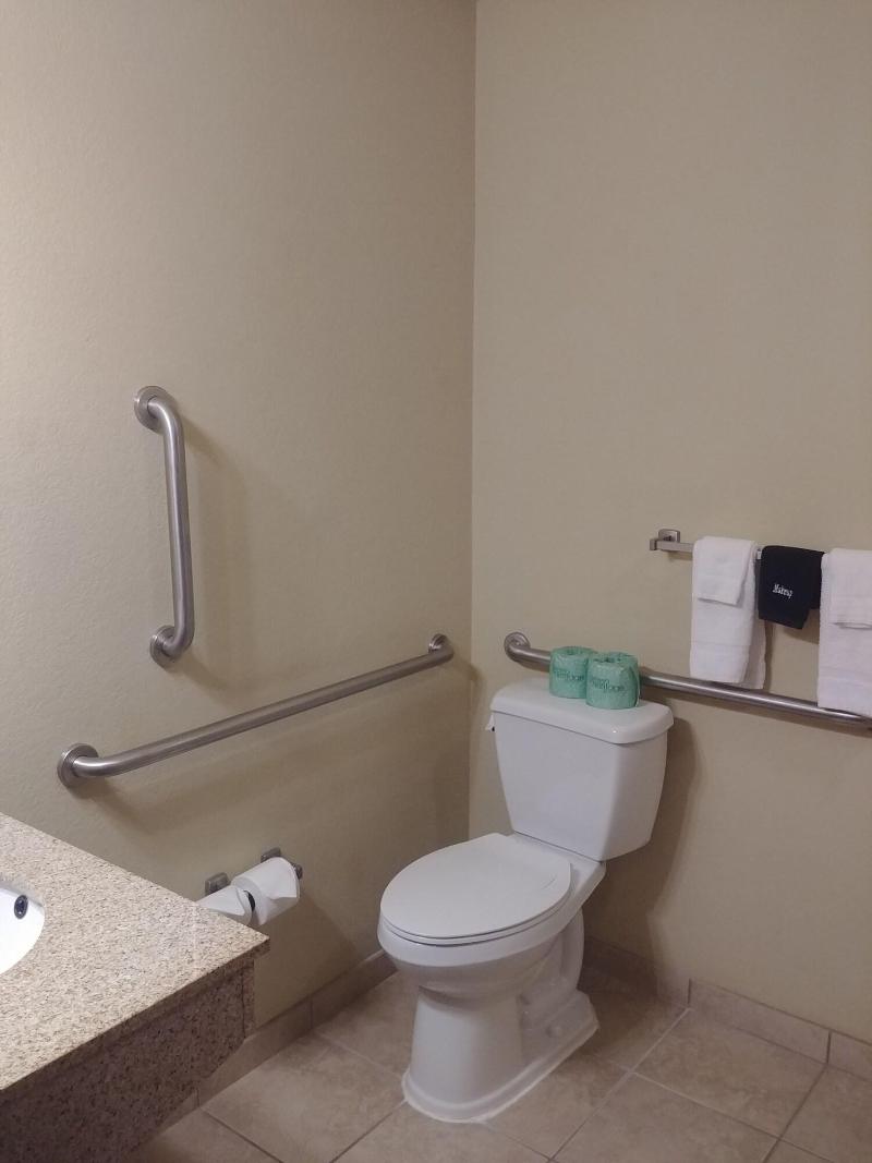 Cobblestone Hotel & Suites – Broken Bow image 10
