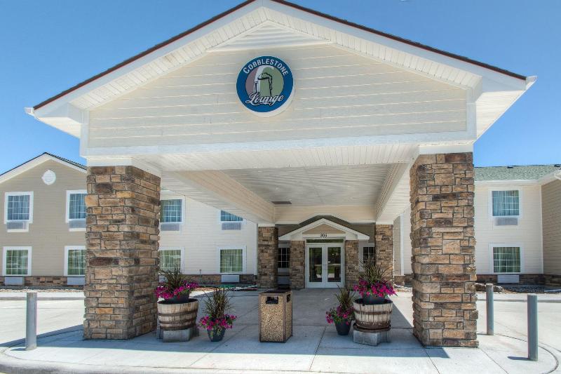 Cobblestone Inn & Suites - Holyoke image
