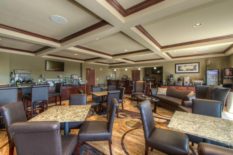 Cobblestone Inn & Suites - Holyoke image 5