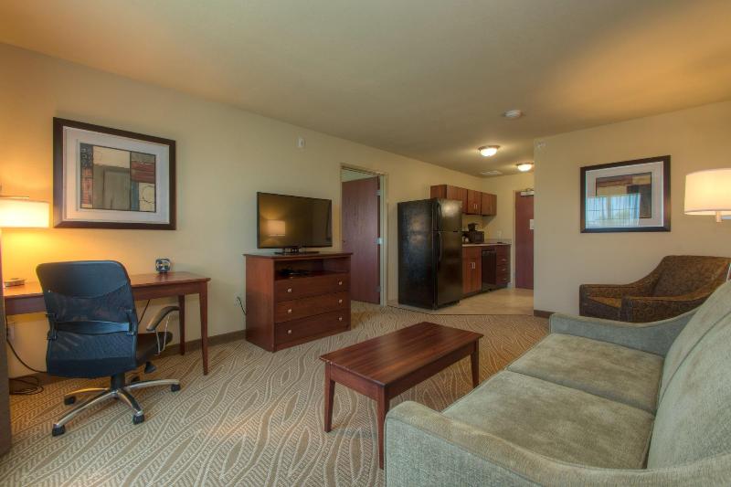 Cobblestone Inn & Suites - Holyoke image 8