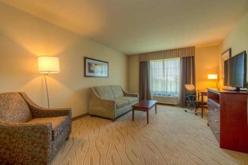 Cobblestone Inn & Suites - Holyoke image 7