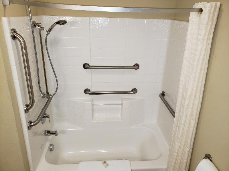 Cobblestone Inn & Suites - Holyoke image