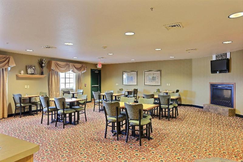 Boarders Inn & Suites by Cobblestone Hotels - Shaw image 6