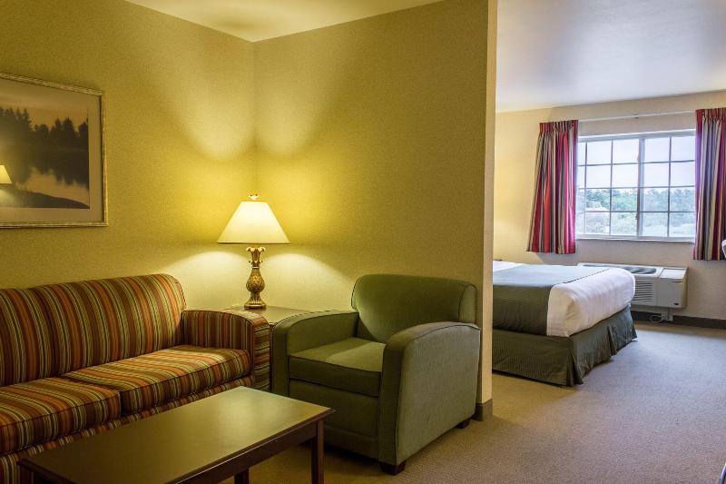 Boarders Inn & Suites by Cobblestone Hotels - Shaw image 2
