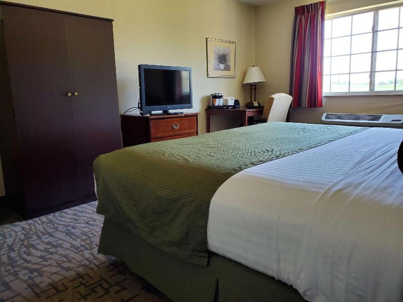 Boarders Inn & Suites by Cobblestone Hotels - Shaw image