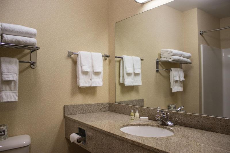Boarders Inn & Suites by Cobblestone Hotels - Shaw image