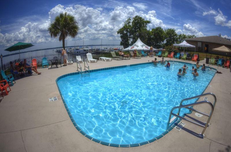 Crystal Cove Riverfront Resort image