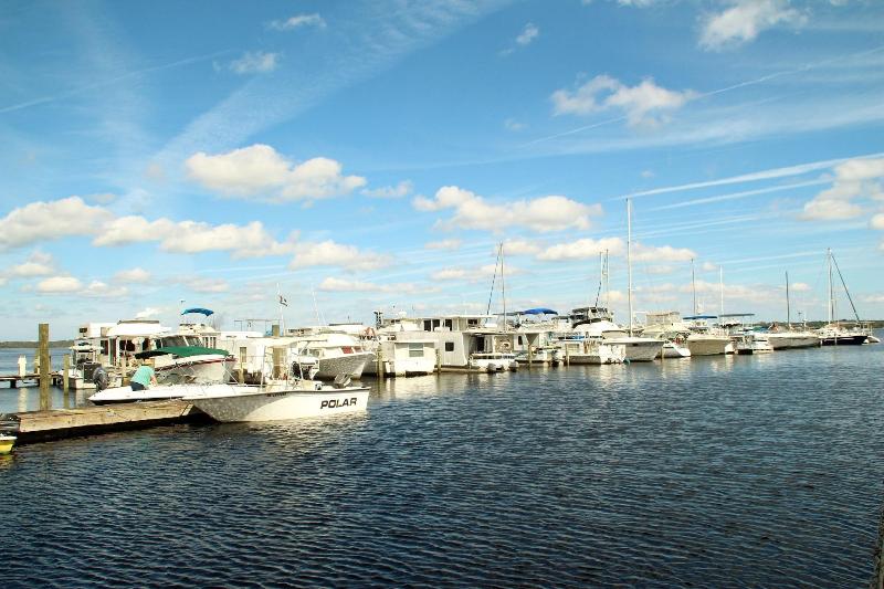 Crystal Cove Riverfront Resort image