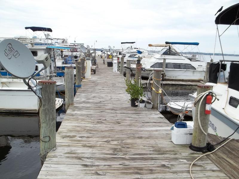 Crystal Cove Riverfront Resort image