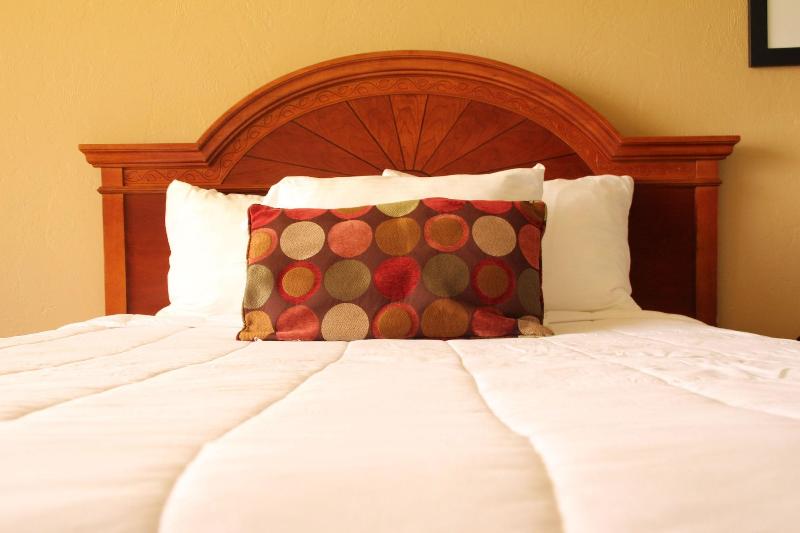 Crystal Cove Riverfront Resort image