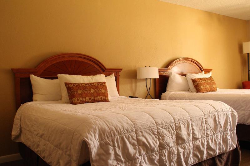 Crystal Cove Riverfront Resort image