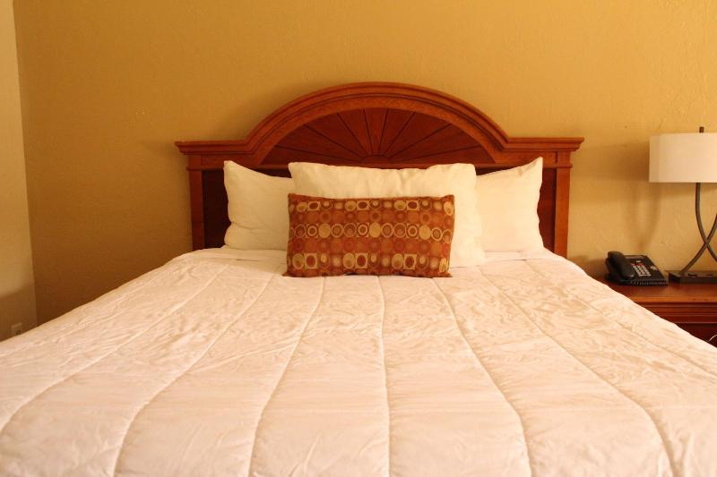 Crystal Cove Riverfront Resort image