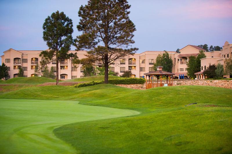 MCM Elegante Lodge & Suites Ruidoso image