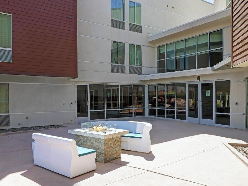 Springhill Suites By Marriott Palm Desert image