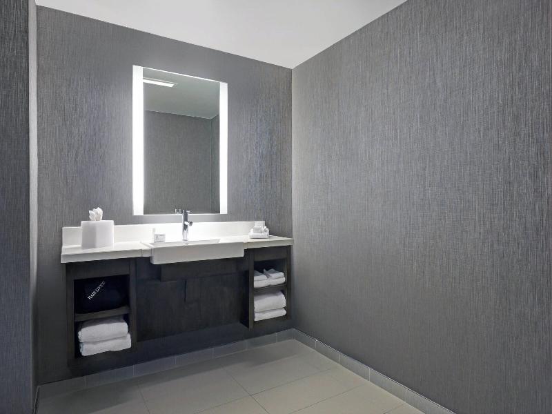 Springhill Suites By Marriott Palm Desert image