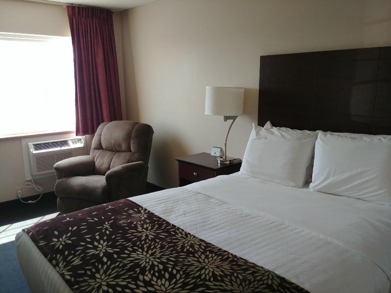 Boarders Inn & Suites by Cobblestone Hotels – Br image