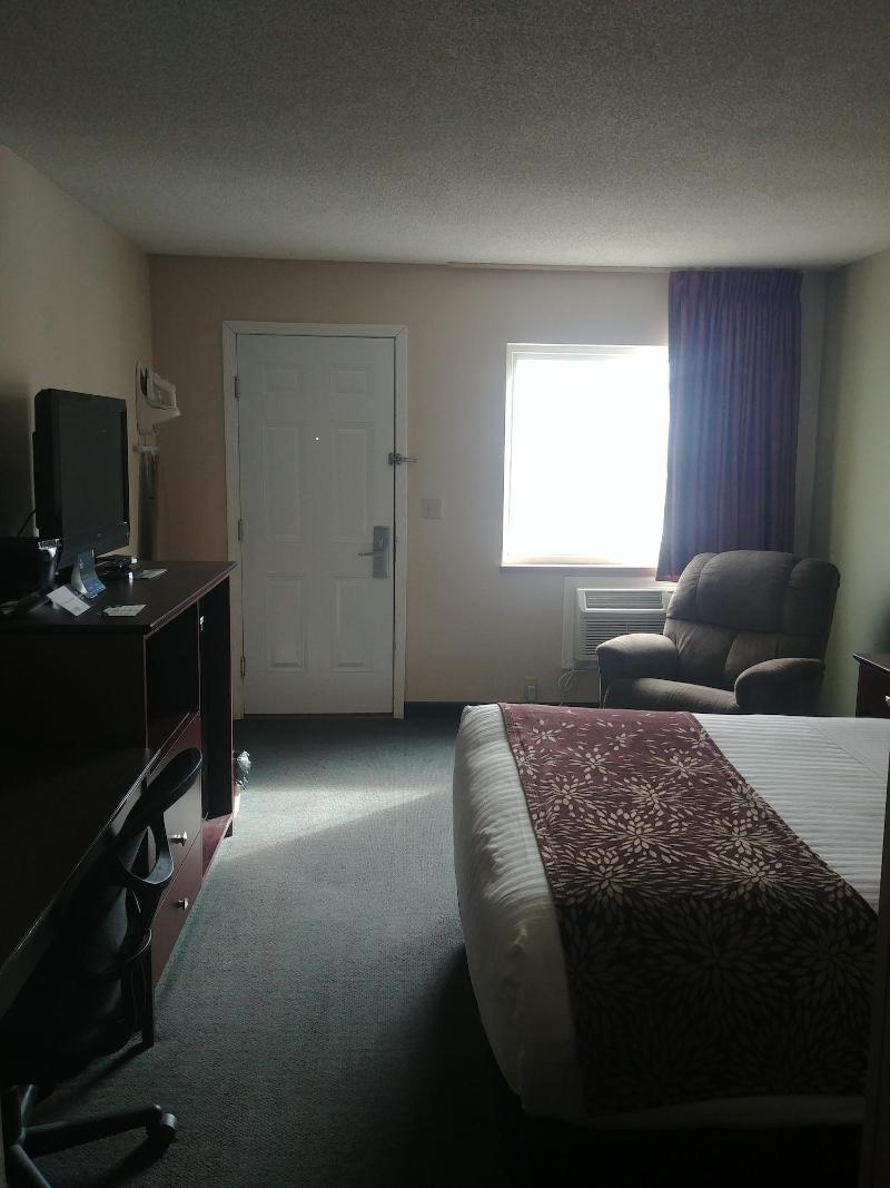 Boarders Inn & Suites by Cobblestone Hotels – Br image