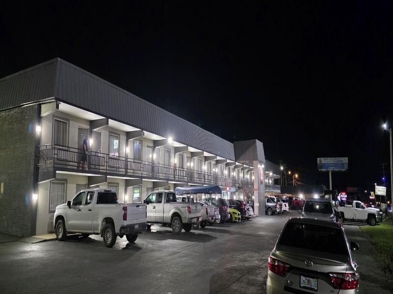 Inn Of Lenoir Motor Lodge