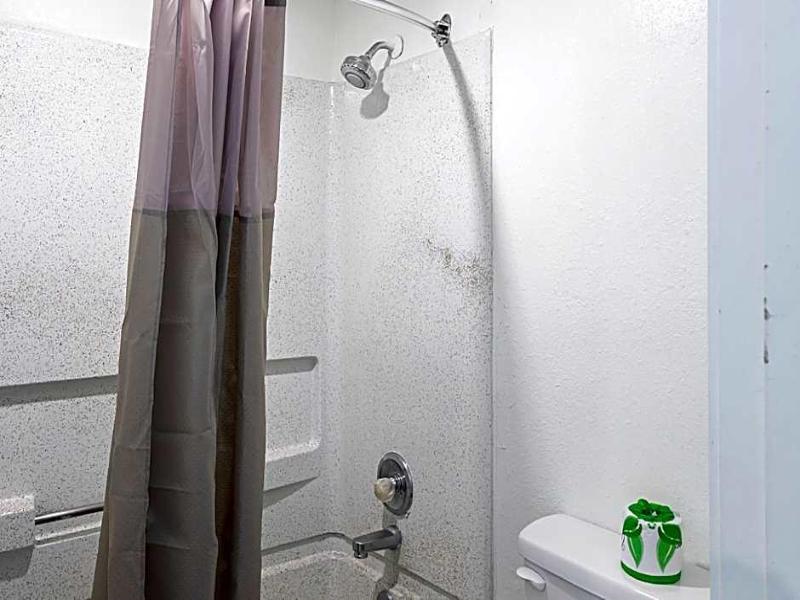 Motel 6 Blue Springs, MO image
