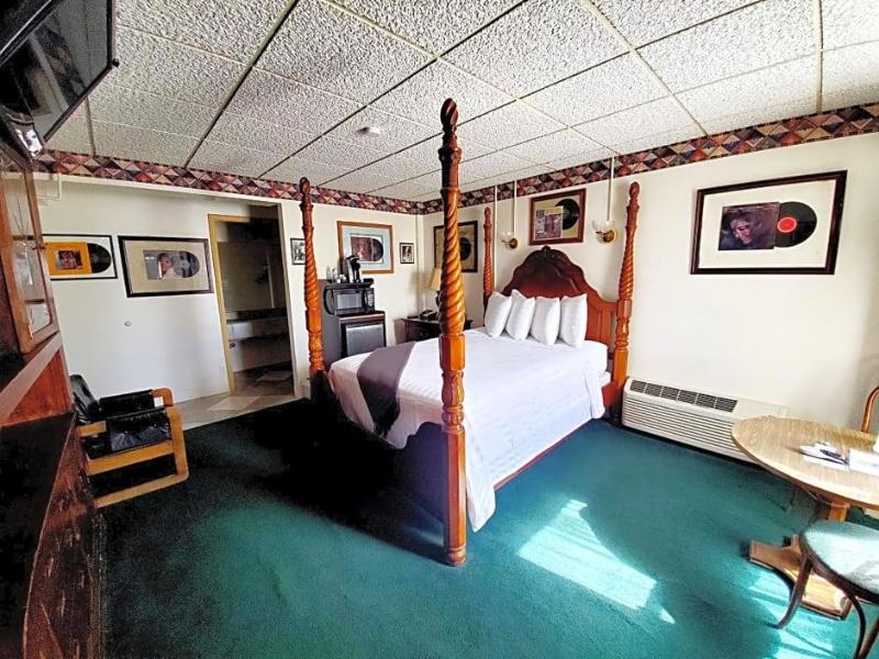 Historic Hotel Nevada And Gambling Hall image