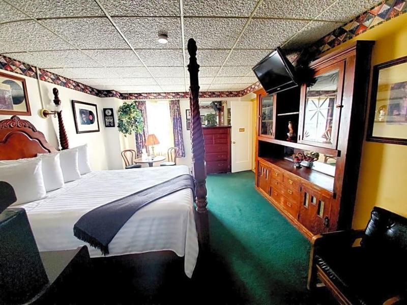 Historic Hotel Nevada And Gambling Hall image