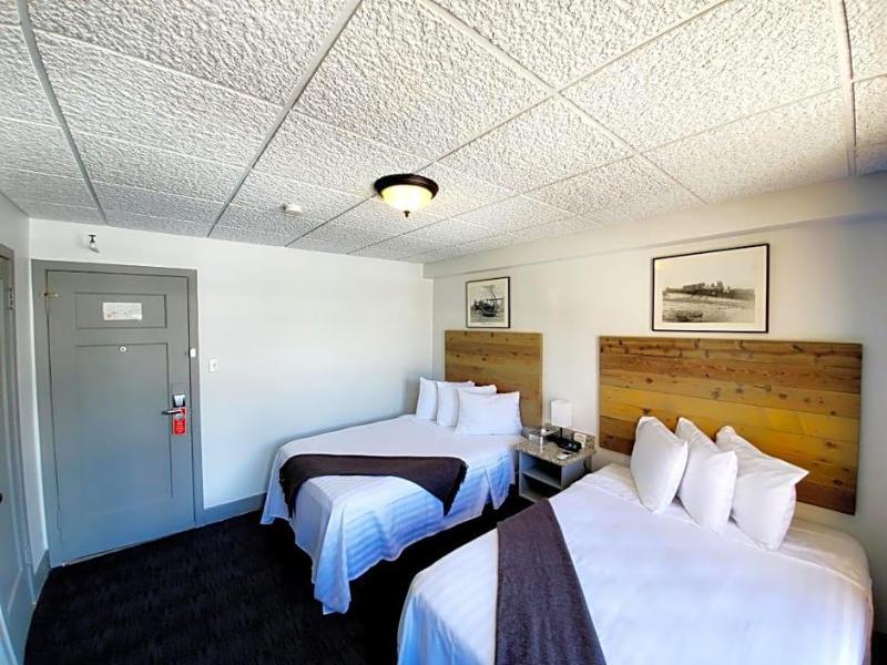 Historic Hotel Nevada And Gambling Hall image