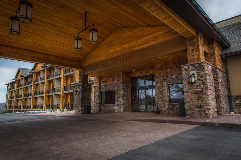 The Lodge At Old Kinderhook Golf Resort image