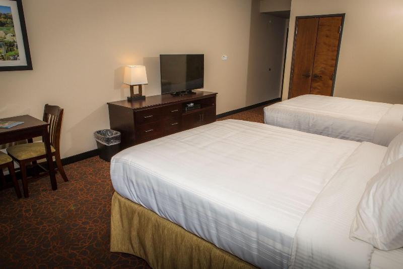 The Lodge At Old Kinderhook Golf Resort image
