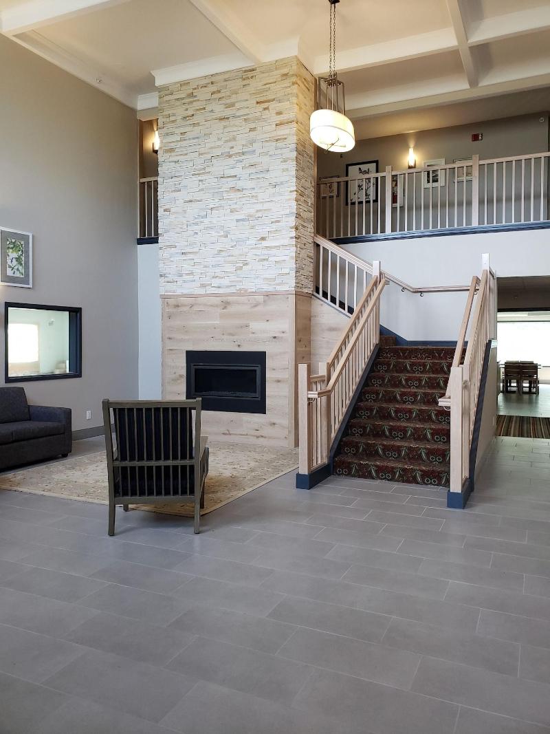 Country Inn & Suites by Radisson, Detroit Lakes, M image