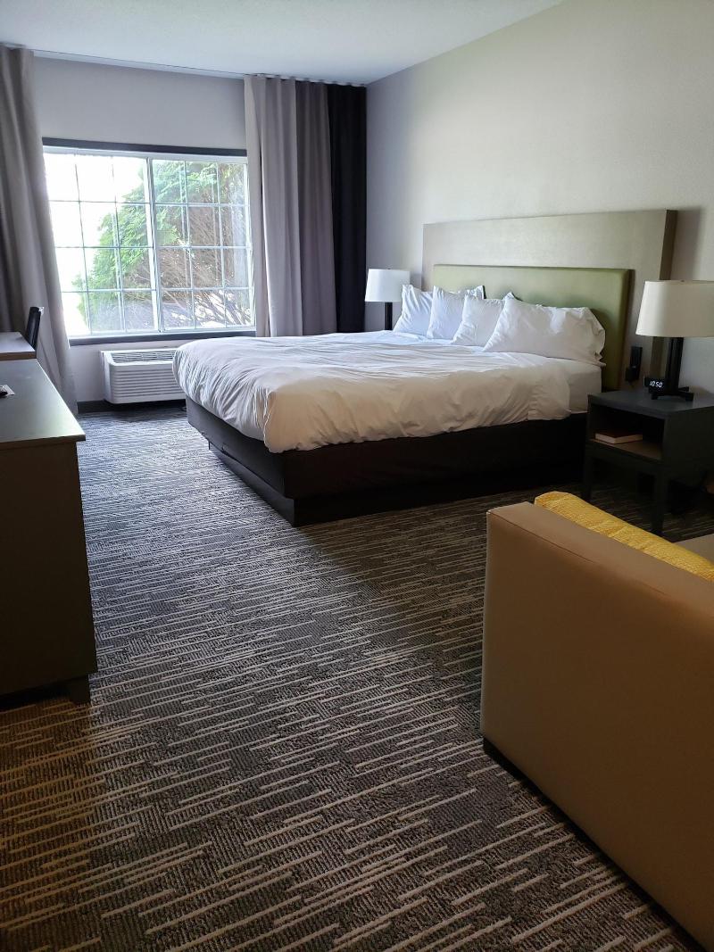 Country Inn & Suites by Radisson, Detroit Lakes, M image