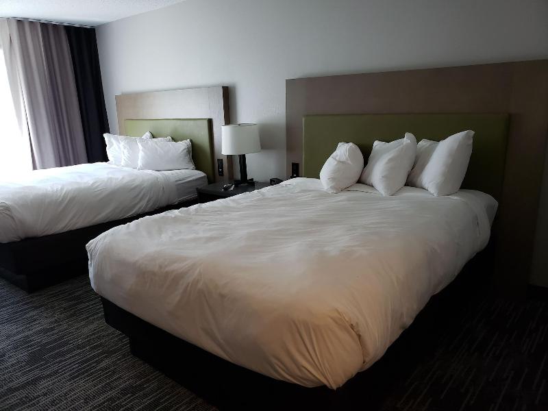 Country Inn & Suites by Radisson, Detroit Lakes, M image