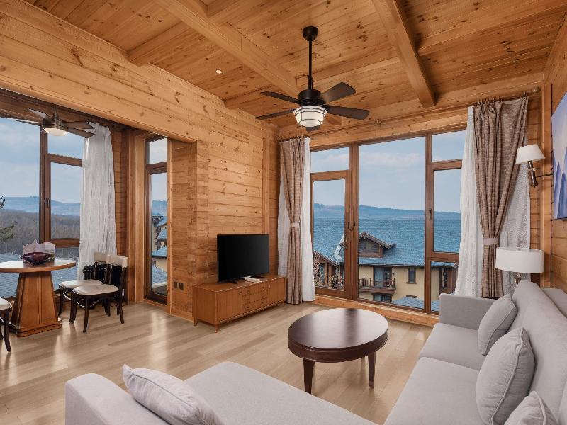 Swissotel Resort Changbaishan image