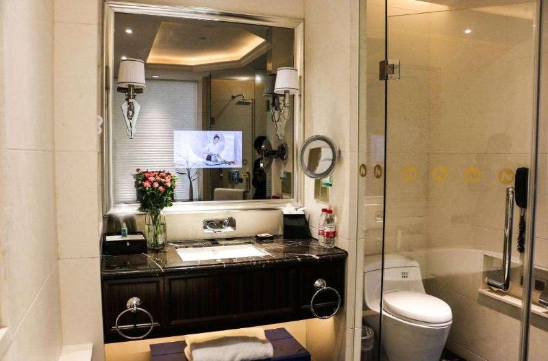 Hangzhou Bay Universal Hotel image