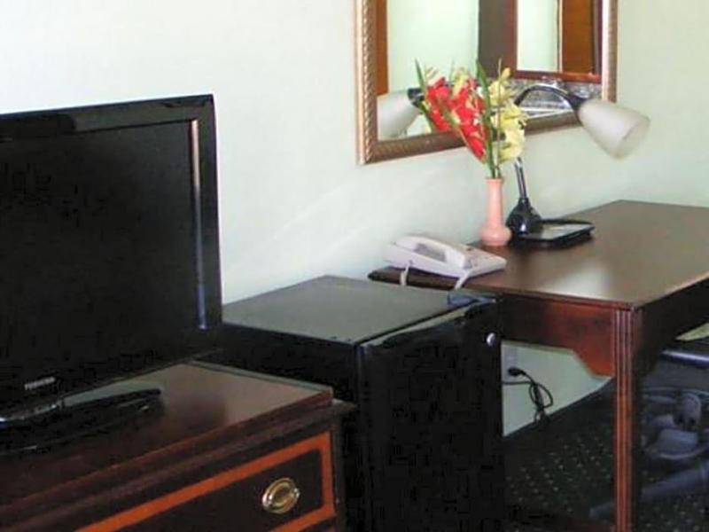 Budget Inn Palmyra image