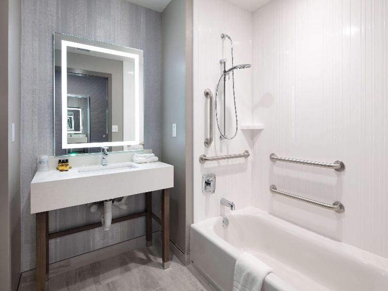 Best Western Plus Settlers Point image