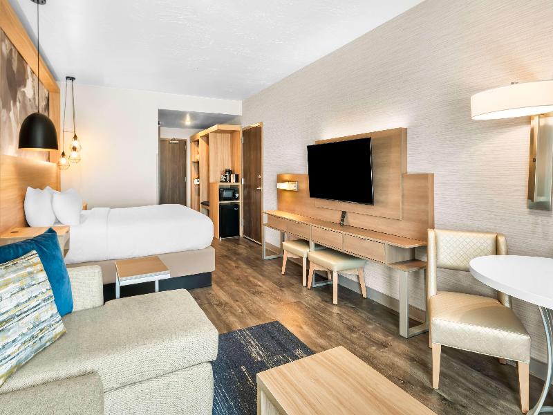 Best Western Plus Settlers Point image