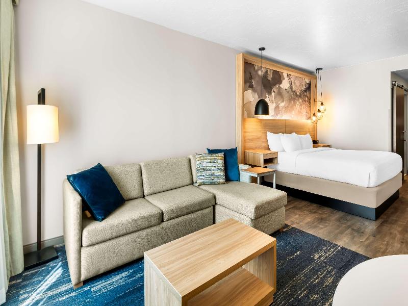 Best Western Plus Settlers Point image