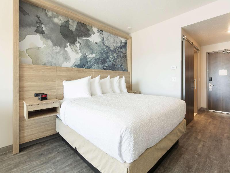 Best Western Plus Settlers Point image