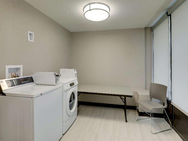 Drury Inn Suites Cape Girardeau image