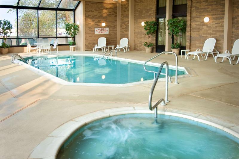 Drury Inn Suites Cape Girardeau image