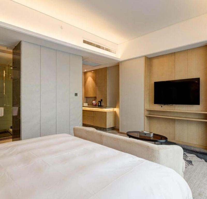Li  Cai Tian Qi Hotel image
