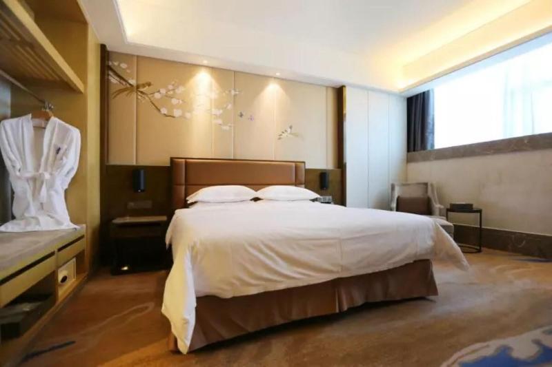 Li  Cai Tian Qi Hotel image