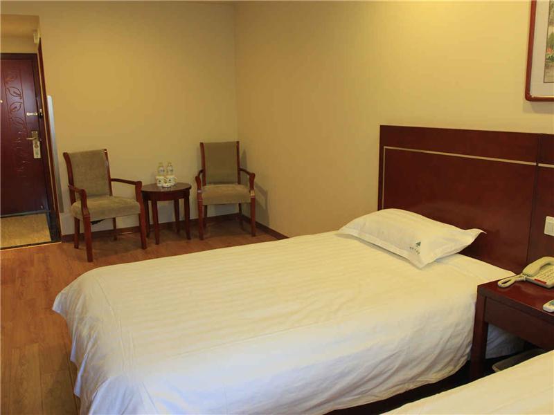 Greentree Inn Binzhou Huangheshilu Express Hotel image 9