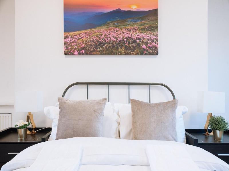 Mayfair Guesthouse image