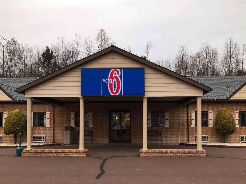 Motel 6 Bloomsburg, PA image