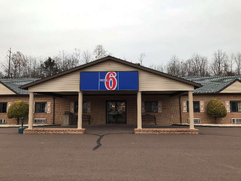 Motel 6 Bloomsburg, PA image
