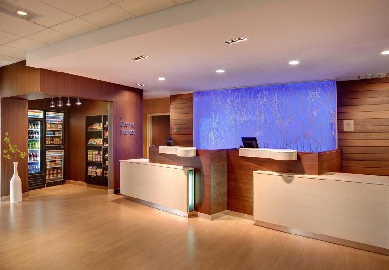 Fairfield Inn & Suites by Marriott Decorah image