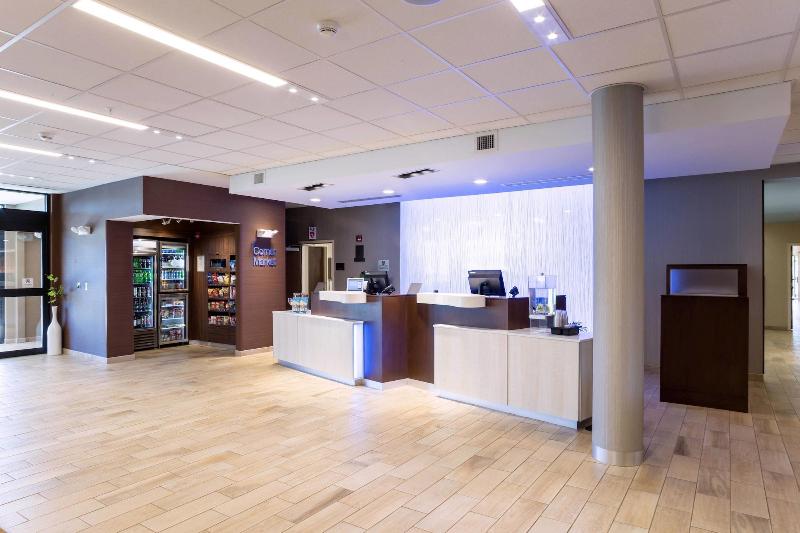 Fairfield Inn & Suites by Marriott Decorah image